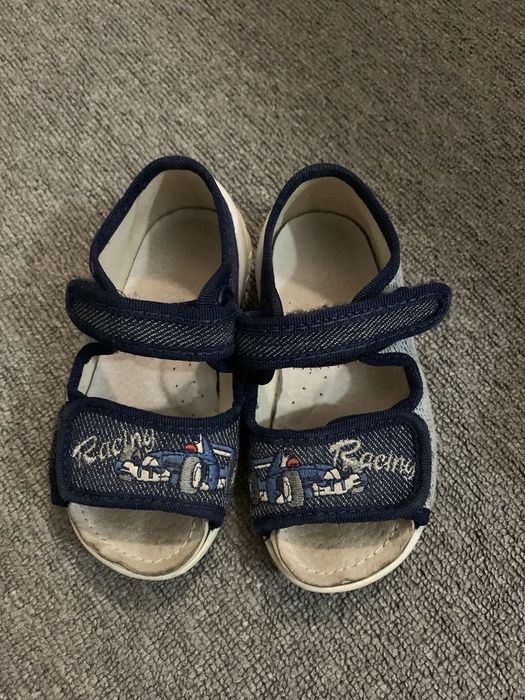 Тапки тапочки сандалі waldi