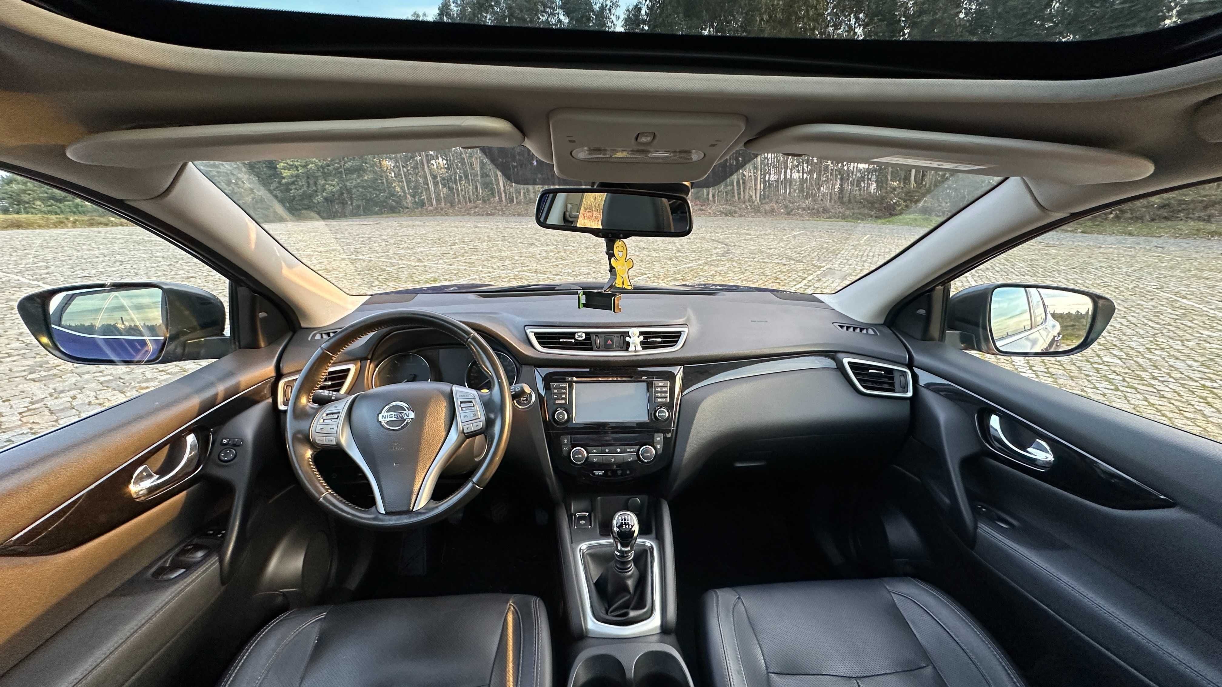 Nissan Qashqai 1.5 DCi Tekna Premium (Dez-2014)