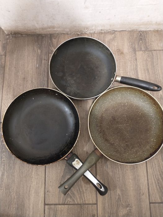 Сковорідка три штуки за 100грн