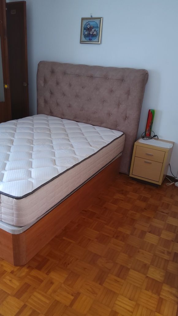 Alugua-se quarto