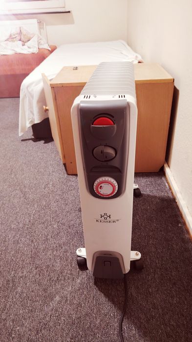 Grzejnik 2500 W. Stan wizualny bardzo dobry