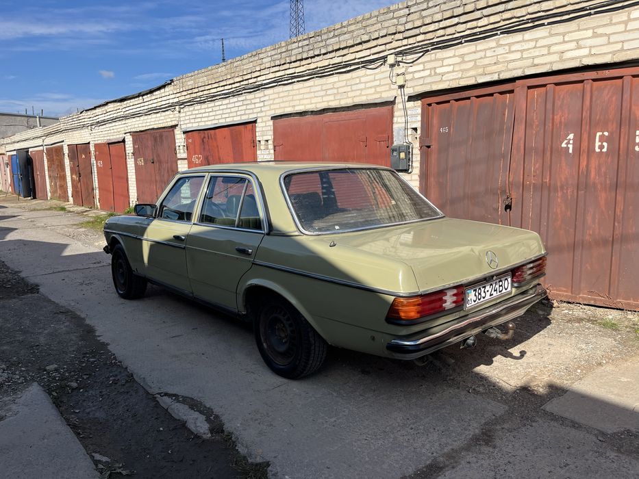Mercedes w123 Мерседес