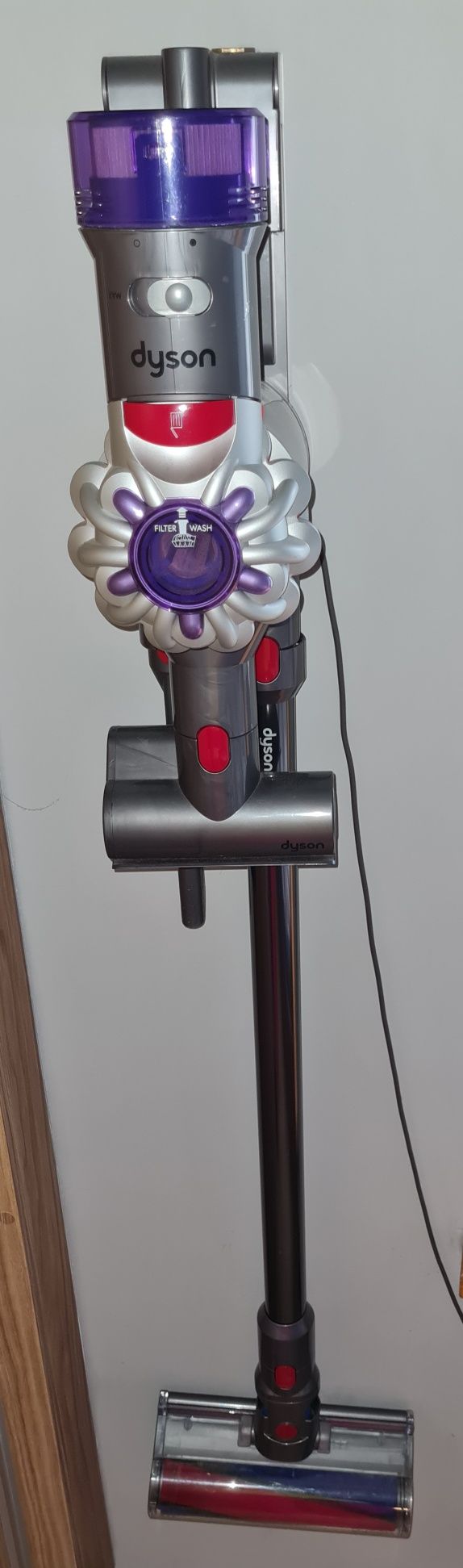 Dyson v8 absolute z gwarancją do 09/2025