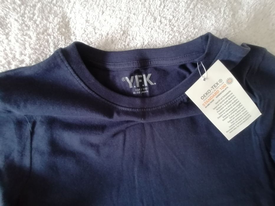 NOWA granatowa koszulka YFK na 8 - 10 lat