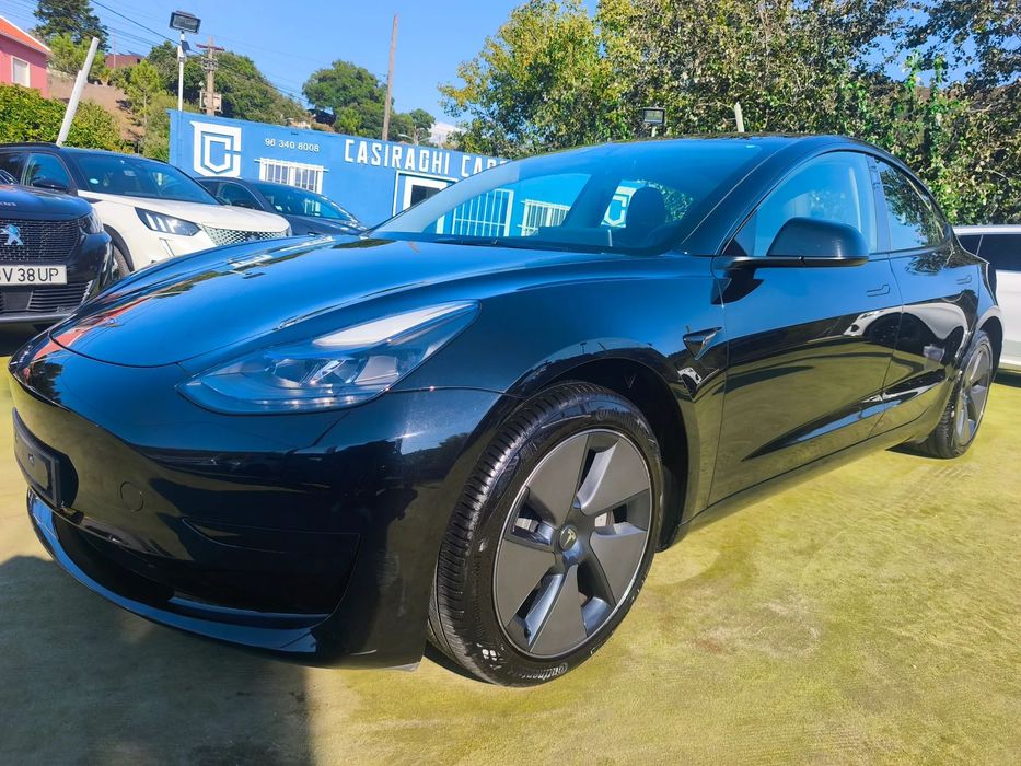 Tesla Model 3 RWD
