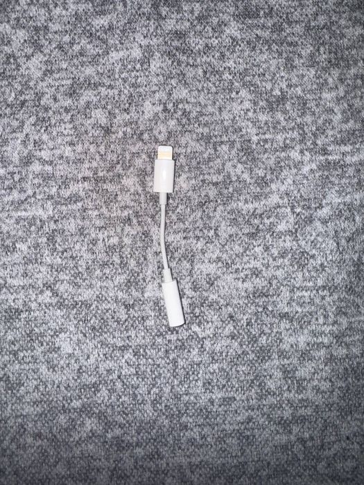 Оригинальный адаптер Apple Lightning to 3.5mm Headphone Jack Adapter