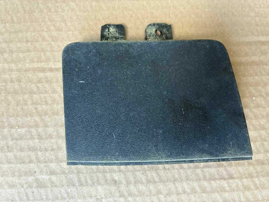 zaślepka haka holowniczego ucha do holowania wkrętki audi a3 8p