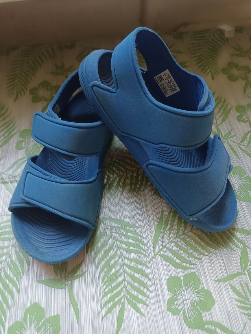 Piankowe, lekkie sandały adidas r.33 ( wkładka ok 19-19,5 cm)