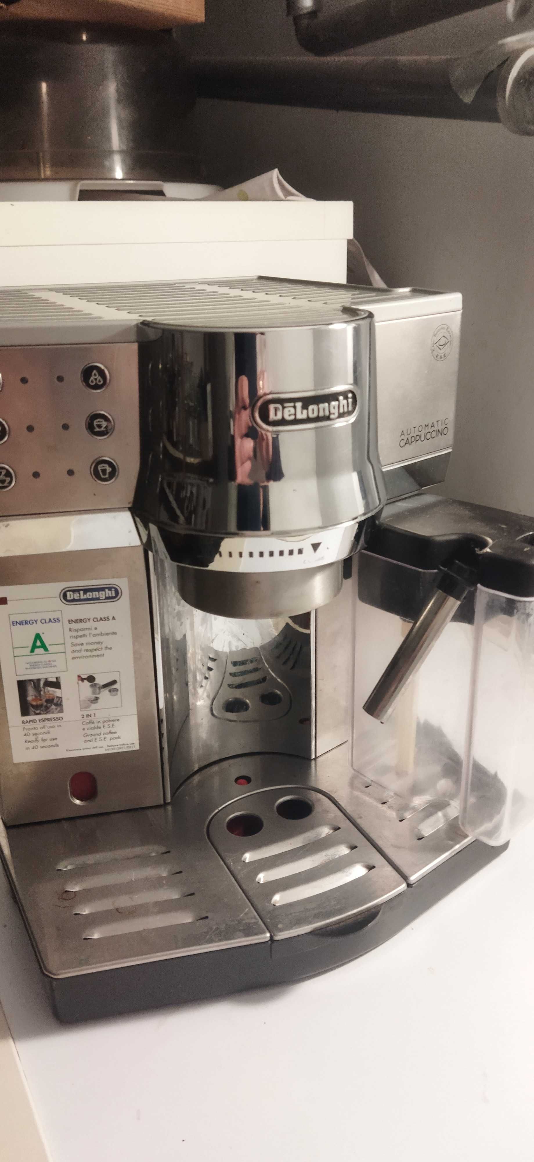 Ekspres do kawy DeLonghi EC850.M