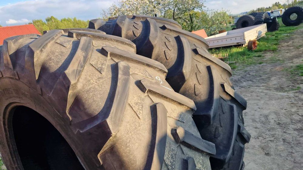 520/85r42 20.8r42 20.8-42 Michelin Kleber 50% bieżnik