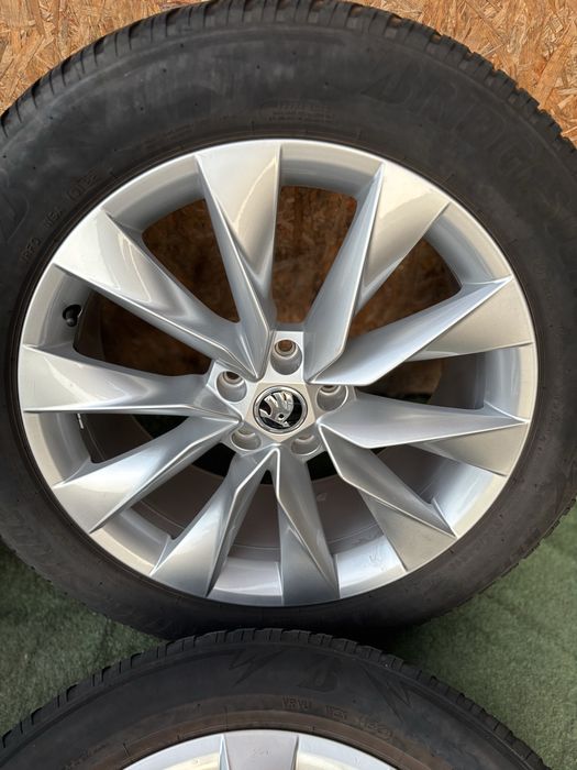 5x112 8Jx19 ET45 SKODA 57,1 felgi aluminiowe CRYSTAL ENYAQ OCTAVIA