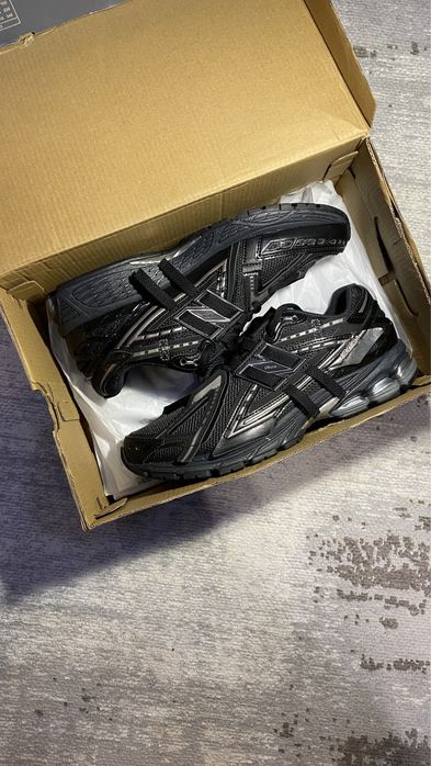 кросівки new balance 1906r