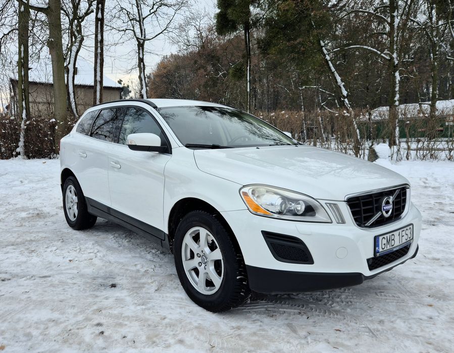 Volvo CX60 D4 2.0 diesel 5 cylindrów 2013r automat oryginalny lakier