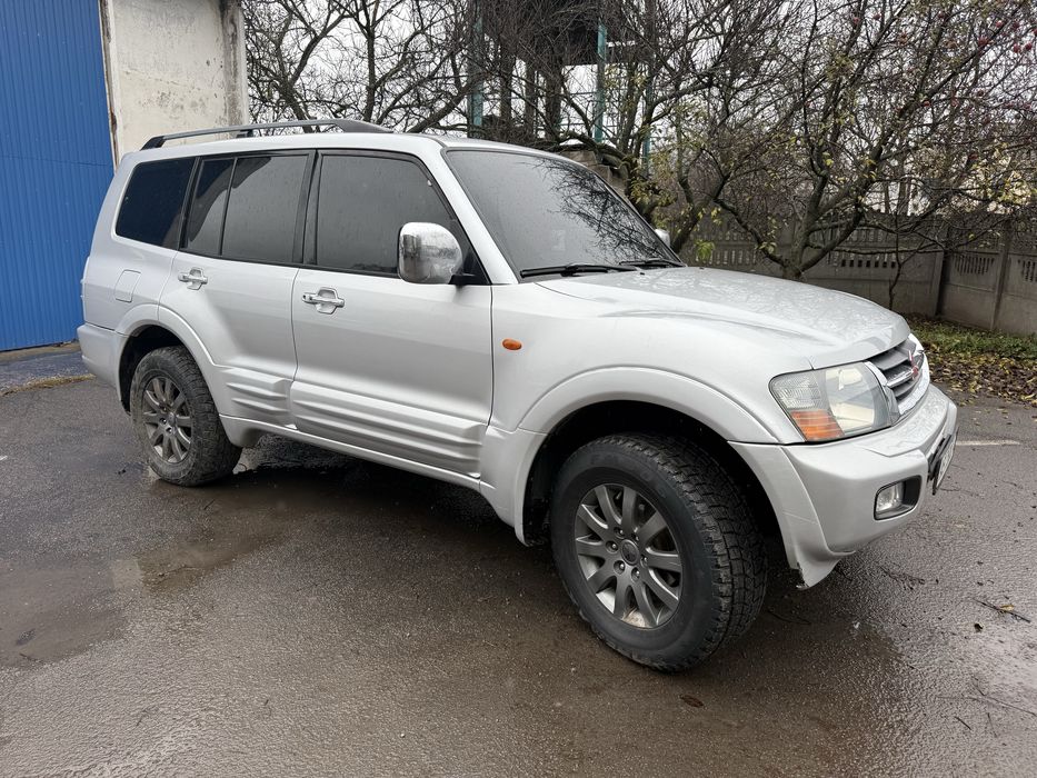 Mitsubishi pajero