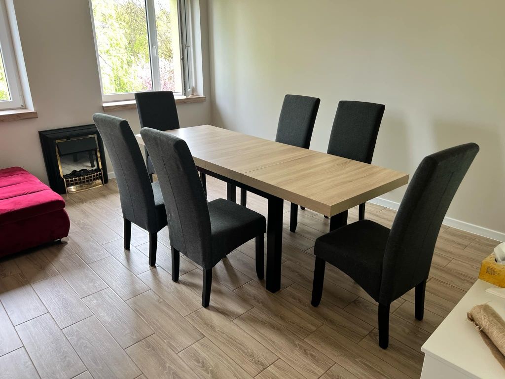 Stół rozkładany + 6 krzeseł