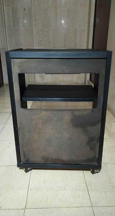 Mesa centro UMBILA/Espelho parede/Candeeiro elétrico/Mesa centro JACA