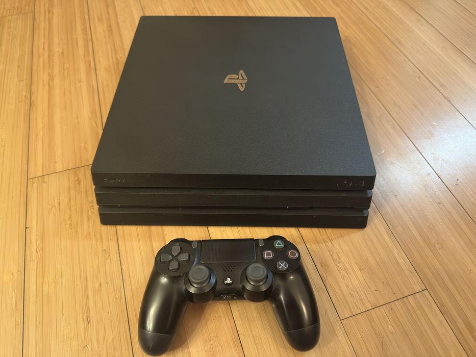 Konsola Playstation 4 Pro 1TB