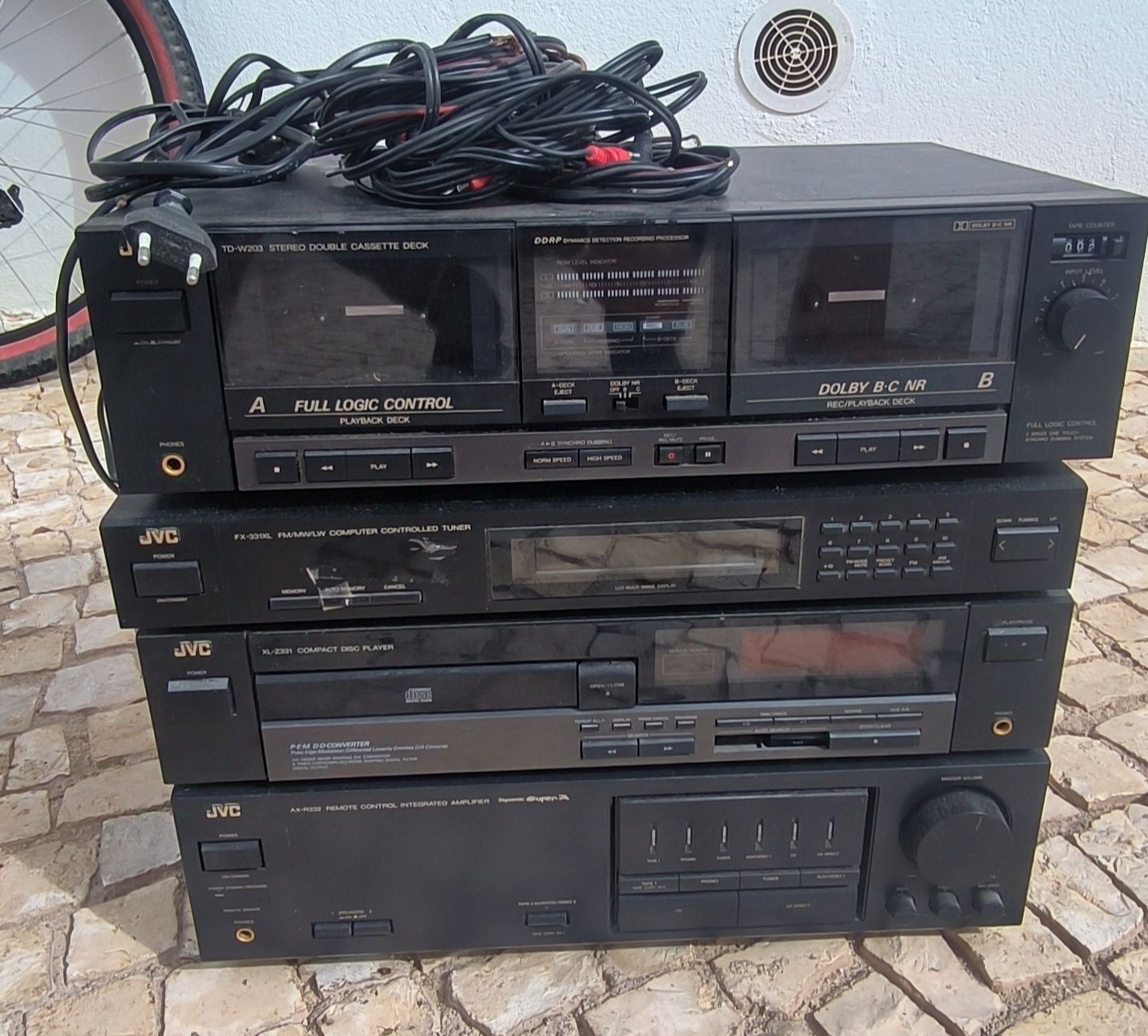 Colunas de som JVC