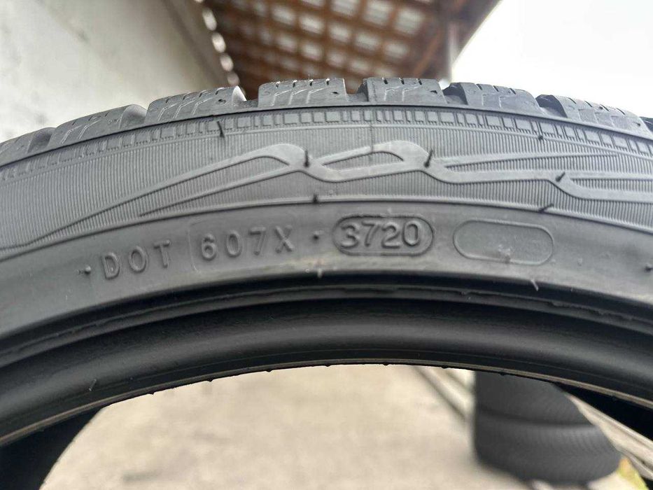245/40 R20 NOKIAN WR A4 Зимові шини в стані нових