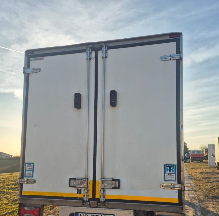 Izoterma chłodnia 10 EP  Iveco Daily 500  mascott Thermo King v300