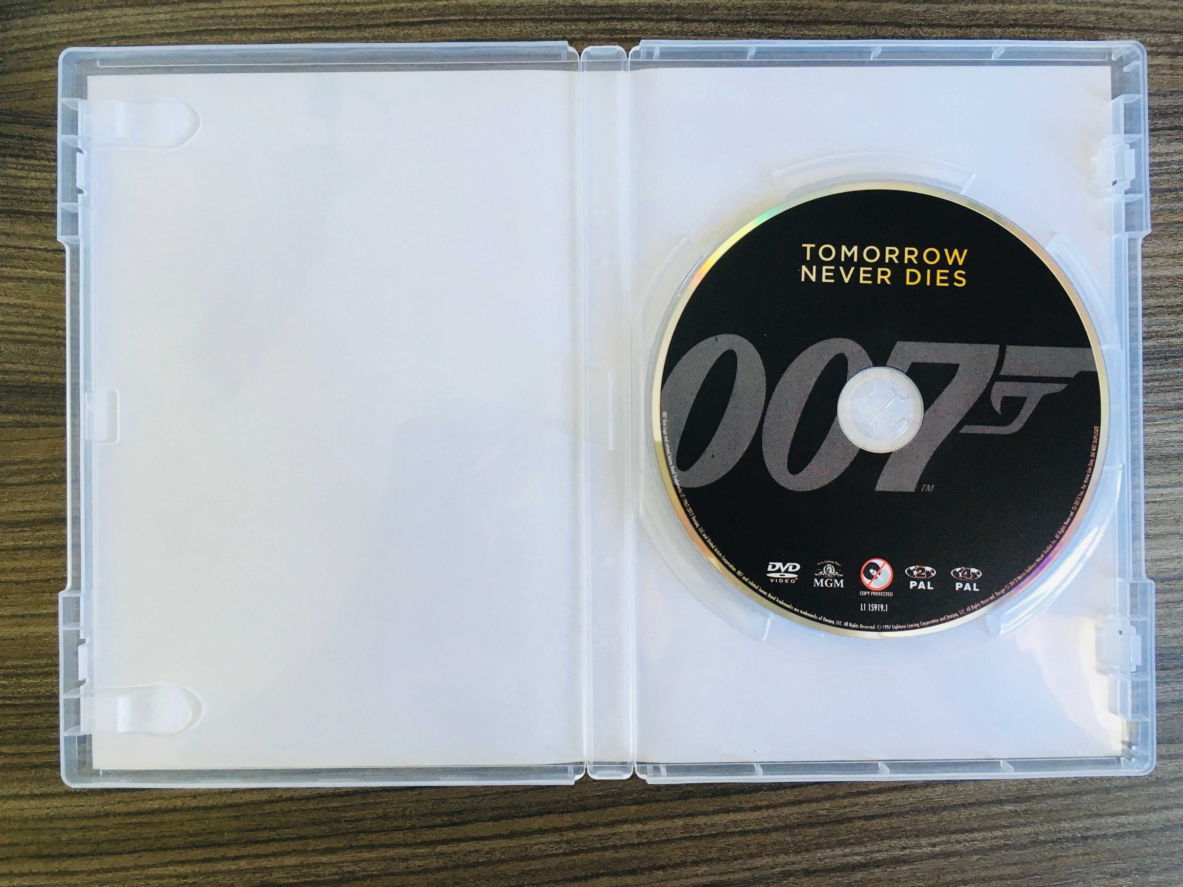 Jutro nie umiera nigdy (Tomorrow Never Dies, Pierce Brosnan, 007, DVD)