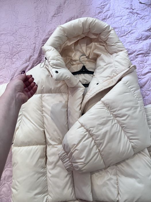 Трендовий зимовий оверсайз пуховик