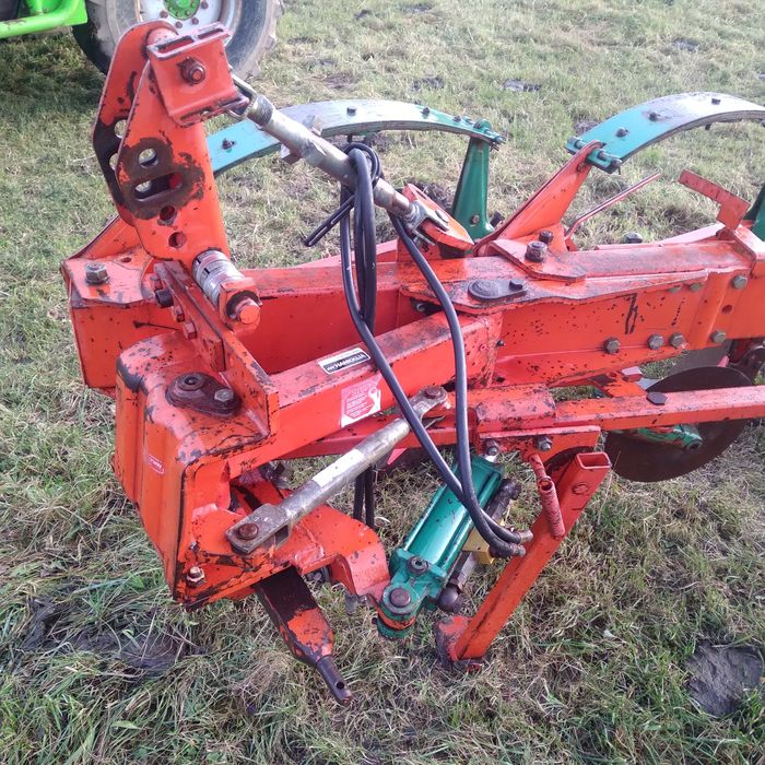 Pług kverneland 4,5 skibowy vario 12"-20" hydrauliczny