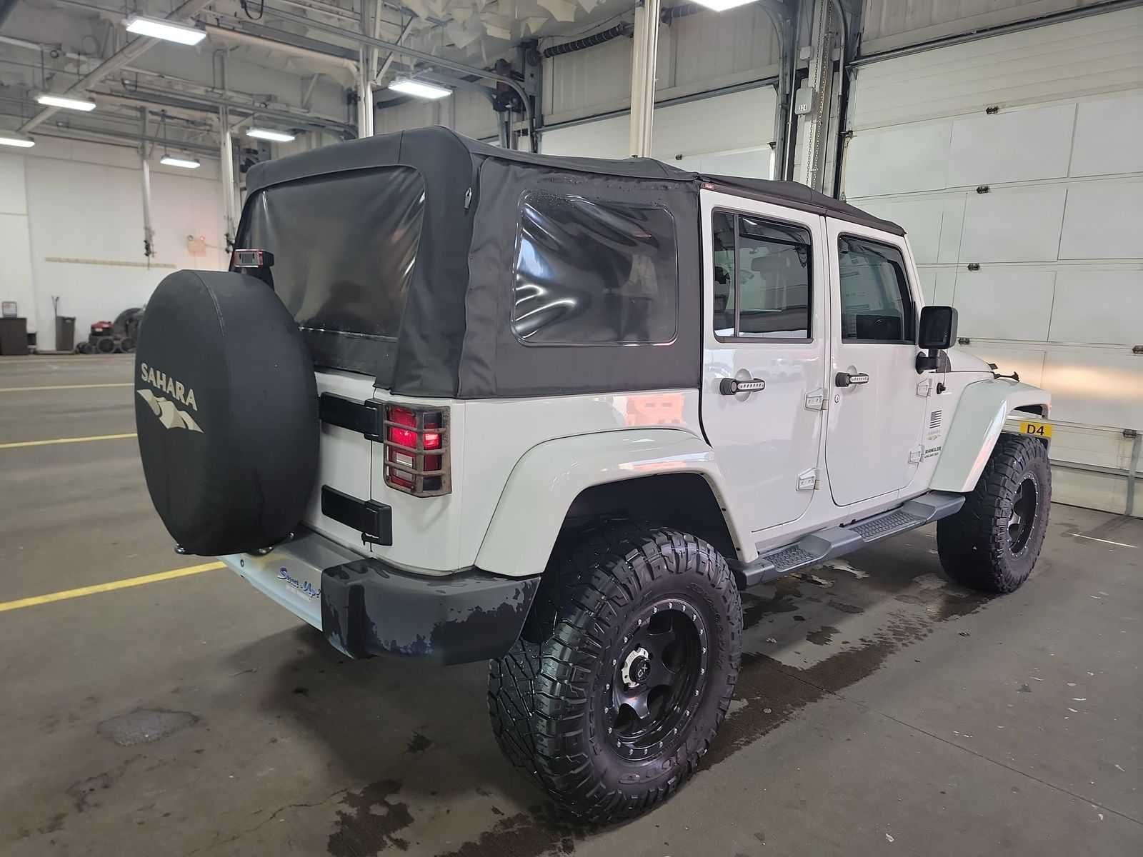 Jeep Wrangler Sahara 2015