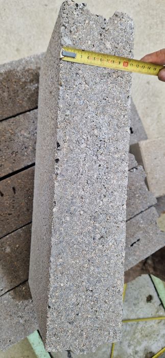 Sprzedam pustak betonowy