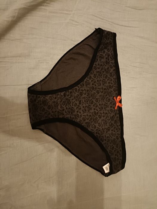 Bielizna damska. Majtki damskie