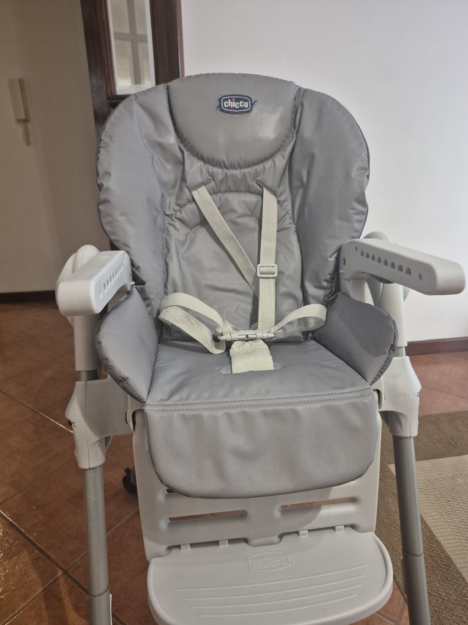Cadeira de refeicao polly easy chicco