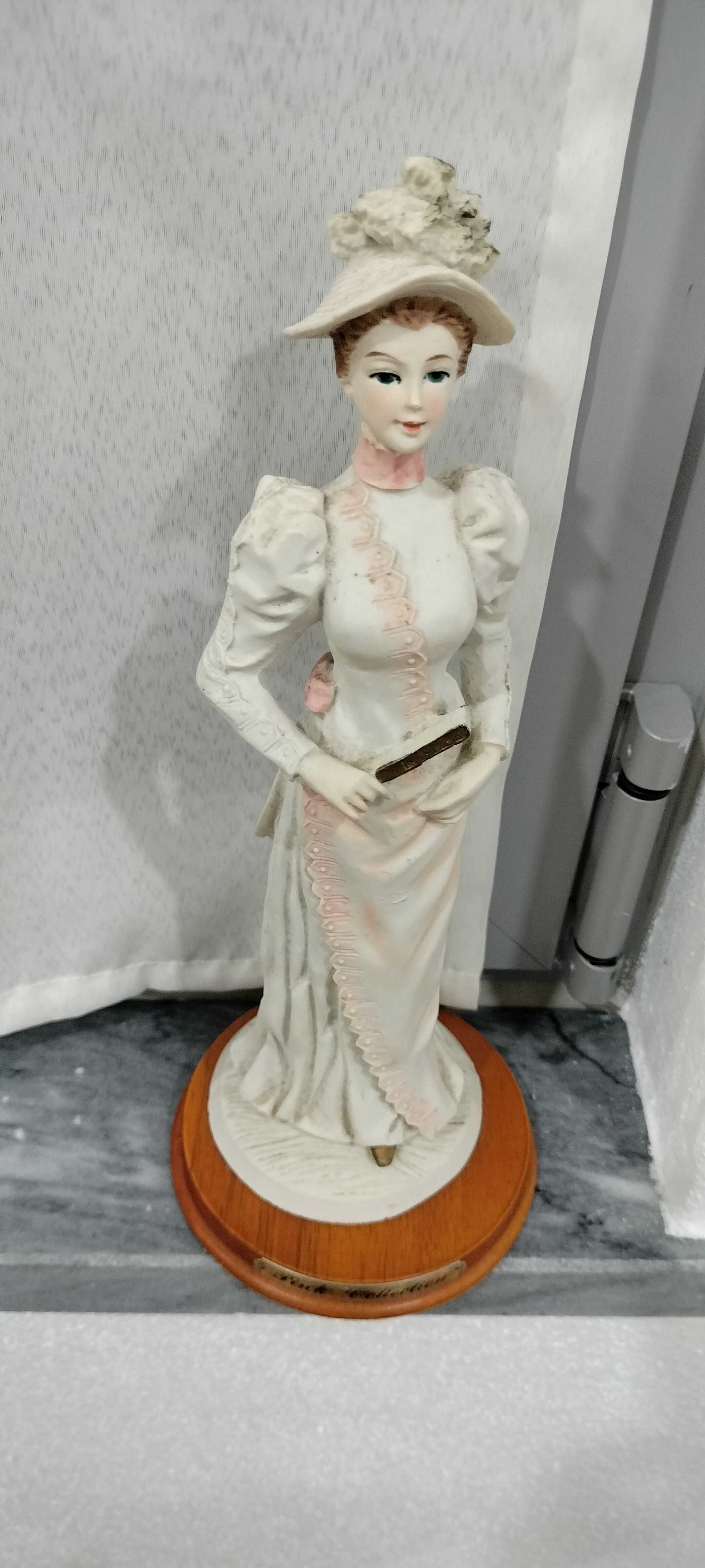 Estátua de boneca