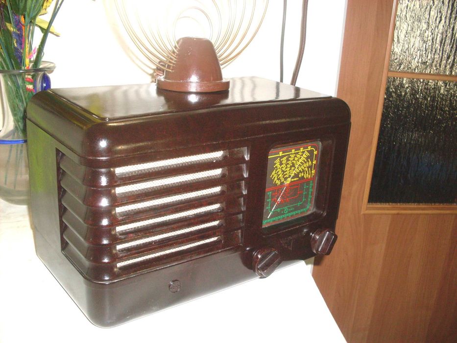 Stare piękne radio lampowe Pionier U z 1951 roku - śliczne