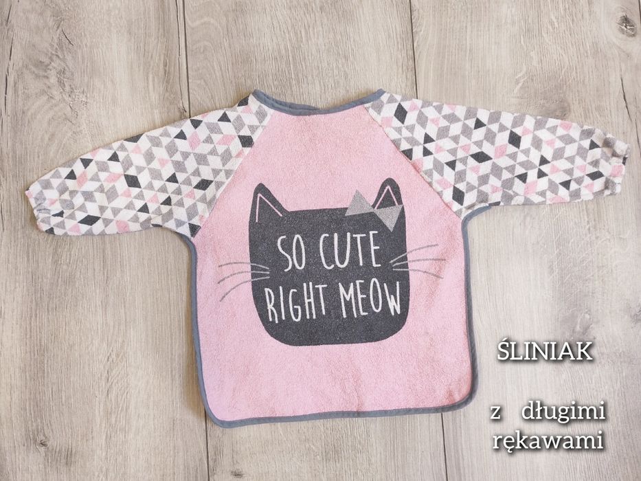 wodoodporny śliniak z  długimi rękawami / fartuszek do karmienia