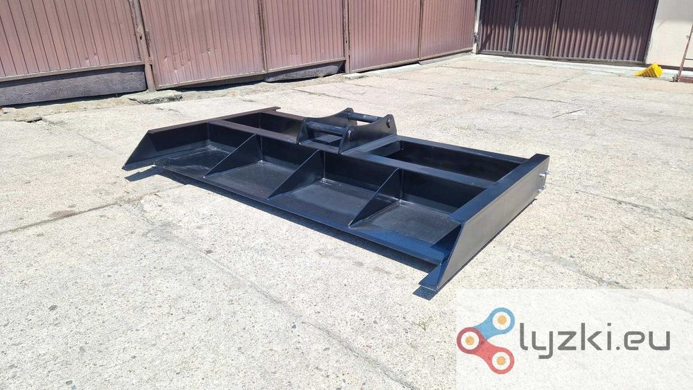 Niwelator sztywny do koparki równanie terenu CAT Liebherr Volvo