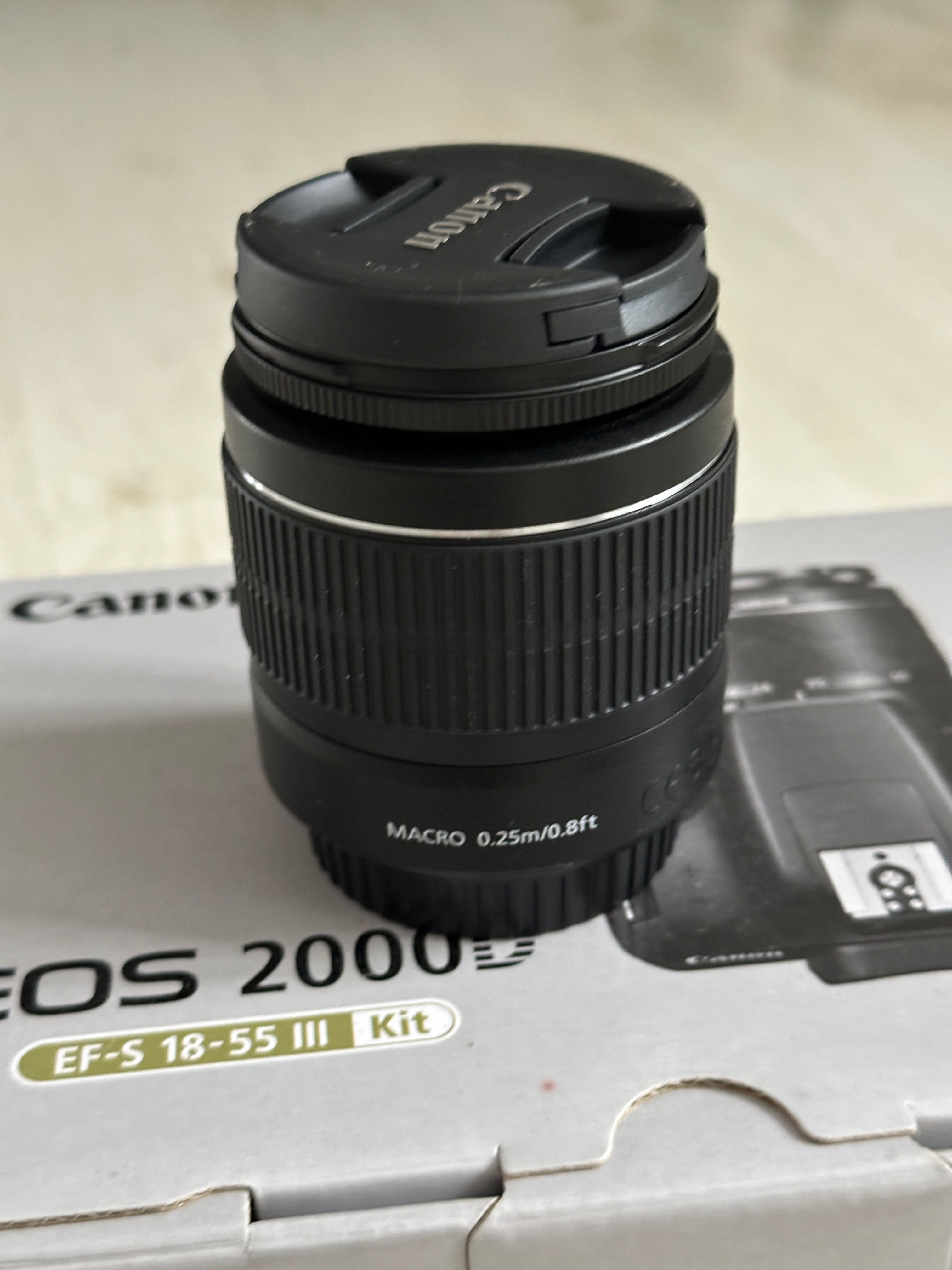 Canon EOS 2000D + obiektyw EF-S 18-55 III kit