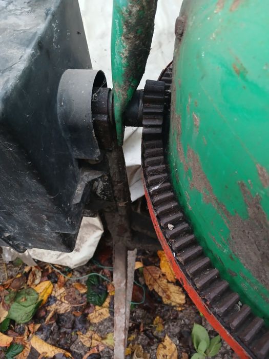 Продам Бетономішалку