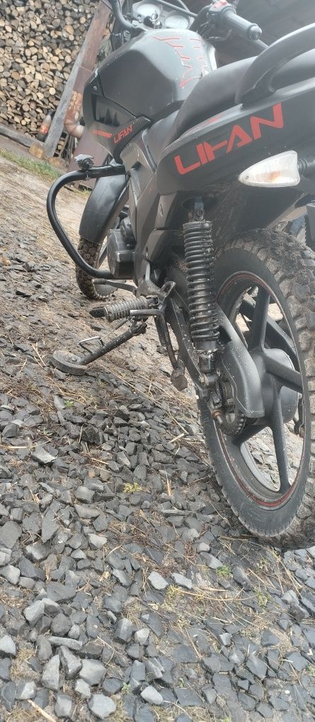 Продам ліфан 150