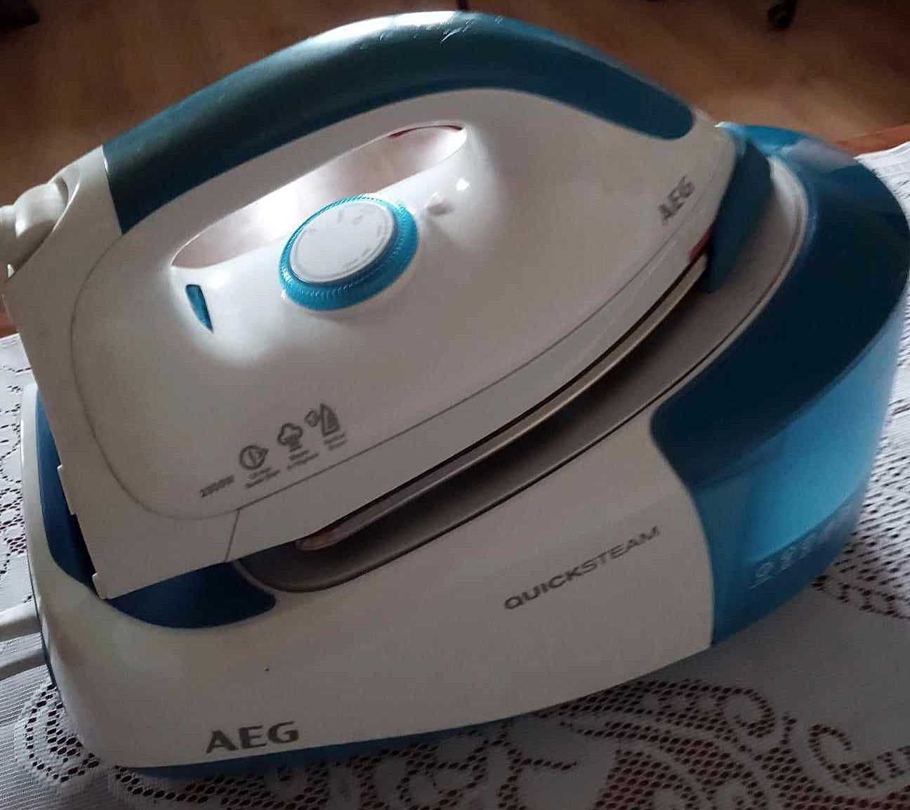 Stacja parowa AEG DBS 3350