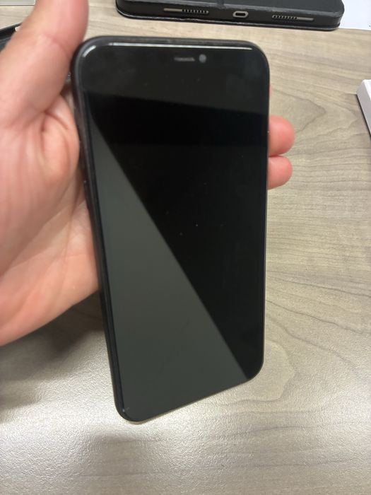 Iphone 11 com 83% bateria