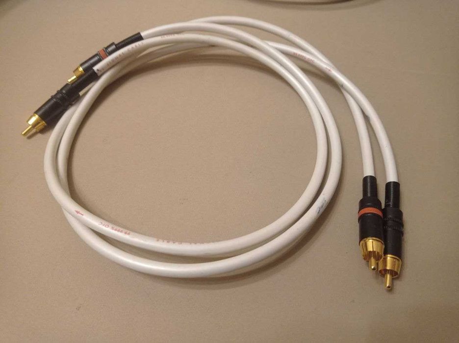 QED Qunex 2 / Neutrik NYS 373 / 90см (Кабель міжкомпонентний).