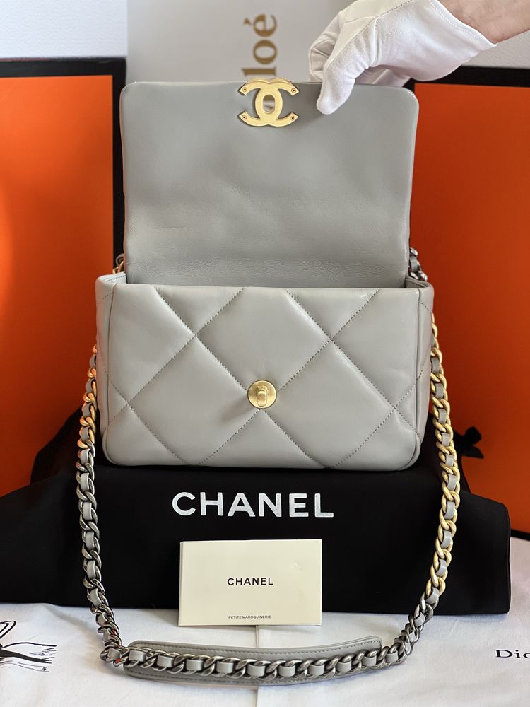 Torebka Chanel Flap Bag 19 Jasno Szary
