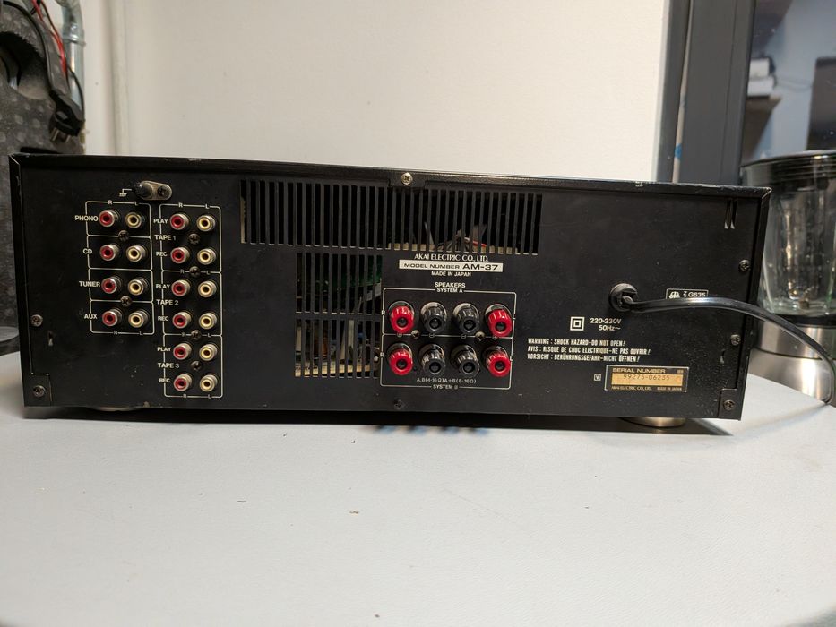 Akai AM-37 wzmacniacz