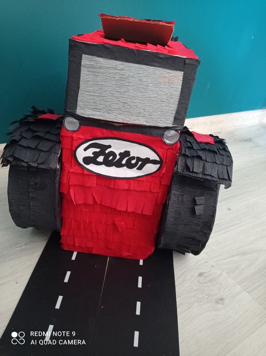 Piniata traktor ciągnik rolniczy Zetor lub inny koparka itp urodziny