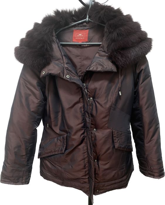 Пуховик зимний женский