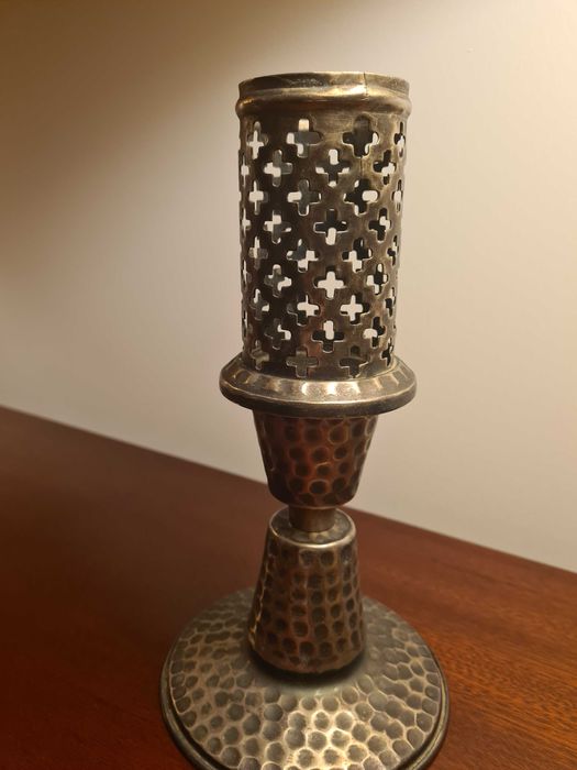 Par de candelabros em estanho