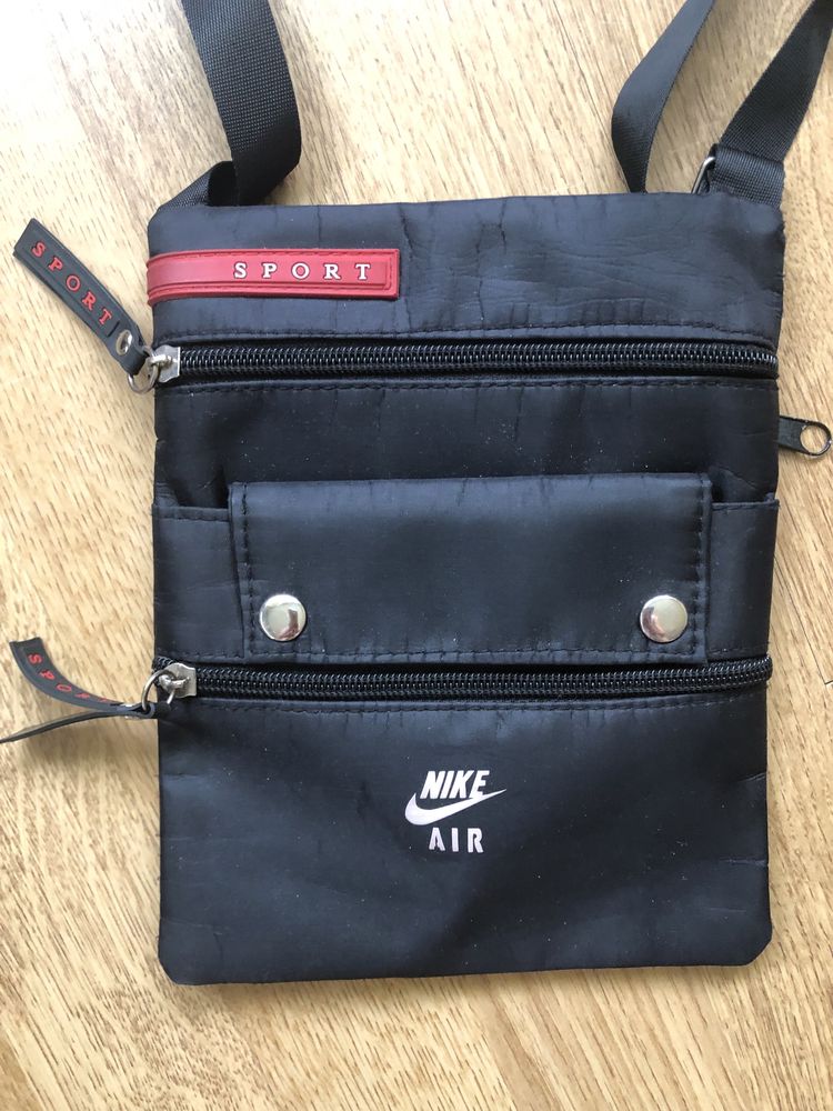 Torebka saszetka sportowa Nike Air