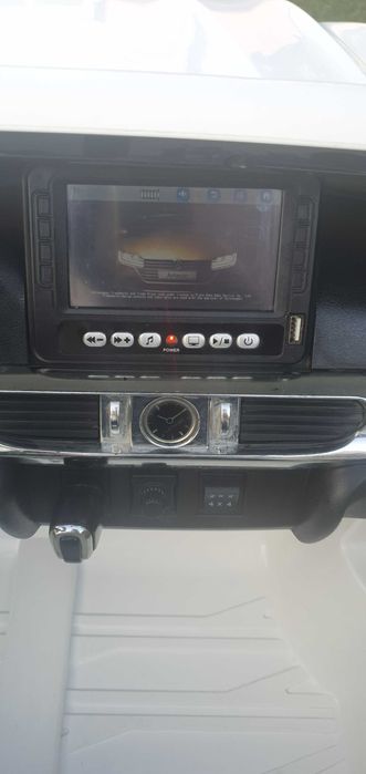 Autko na akumulator w bardzo dobrym stanie