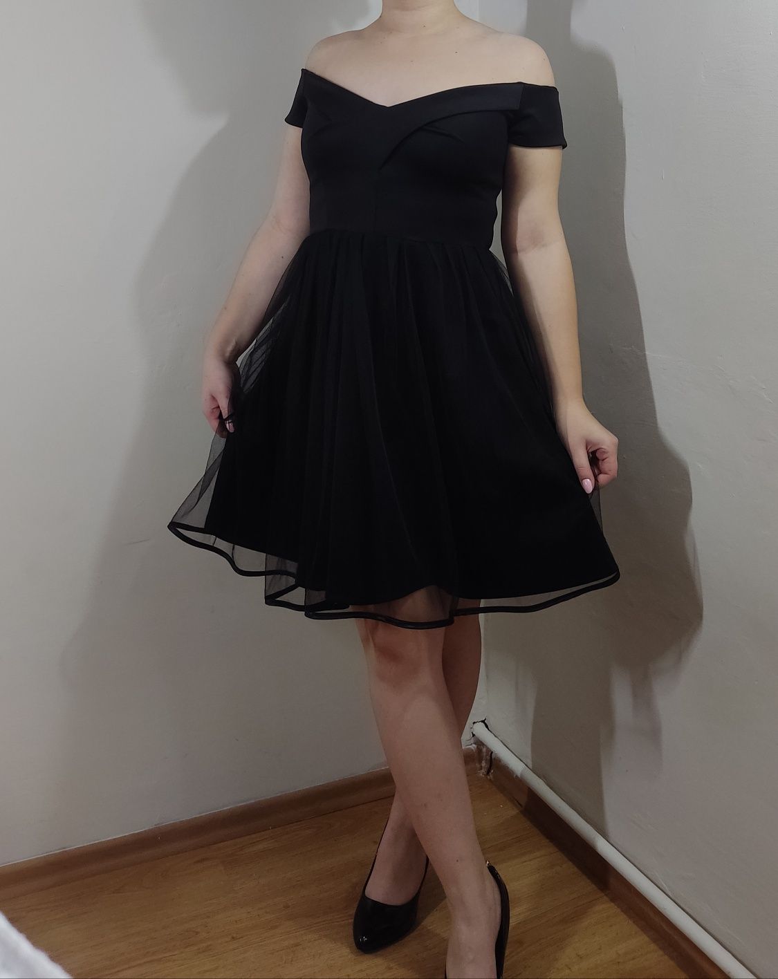 Sukienka z tiulem czarna