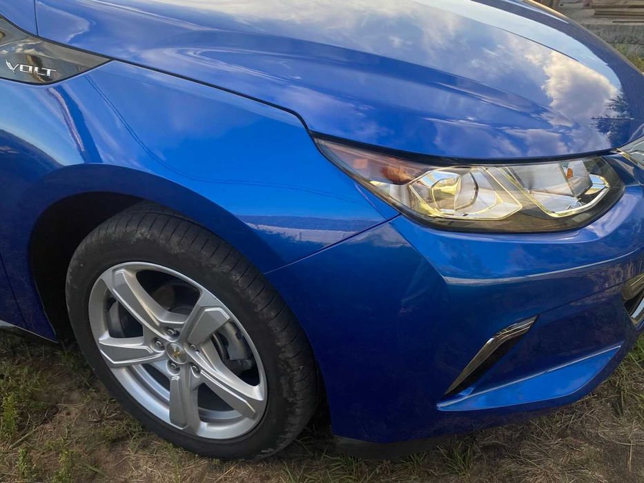 Продам Chevrolet Volt 2017